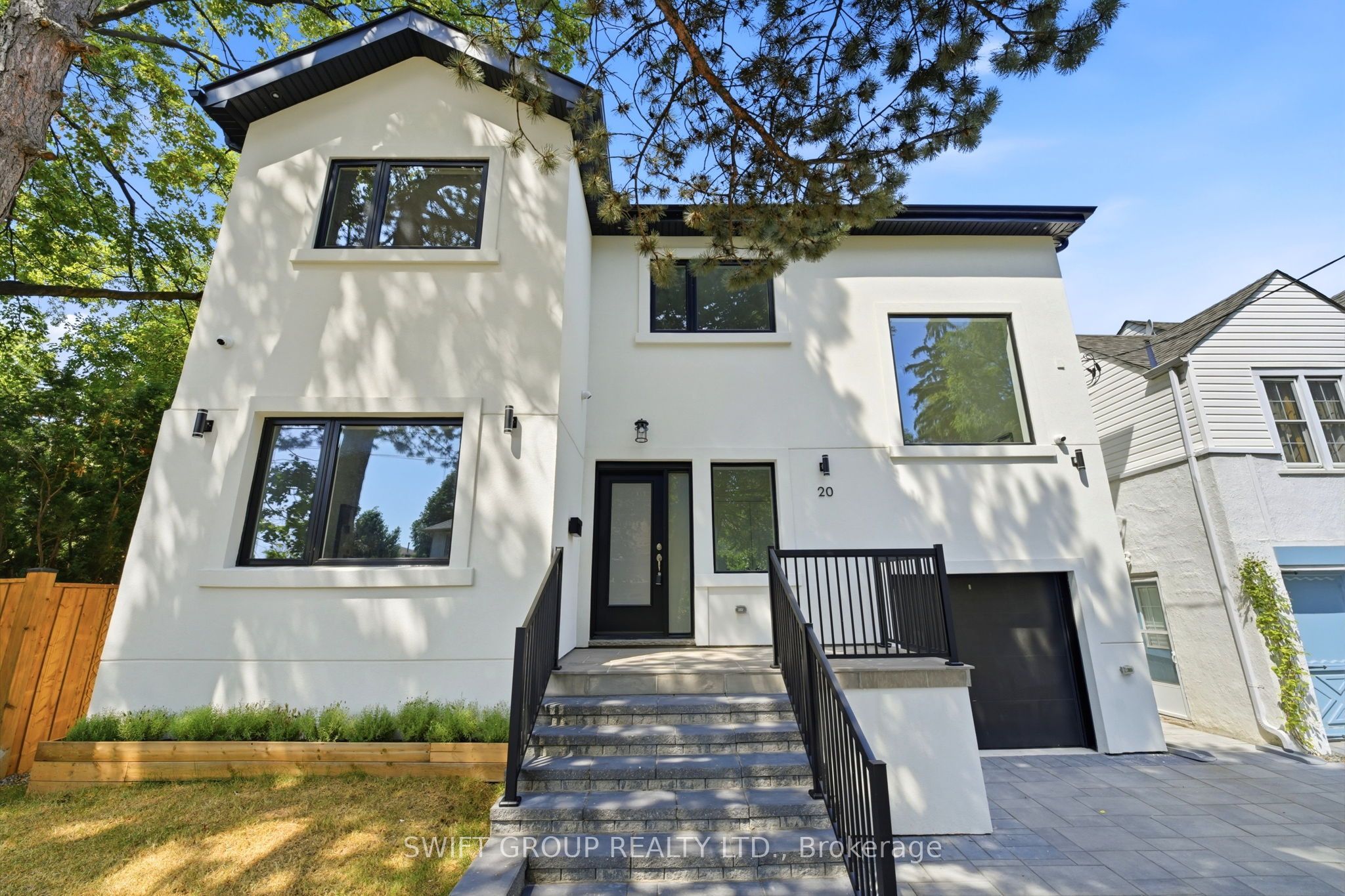 20 Boylen Street, Toronto, On M9n 2w4