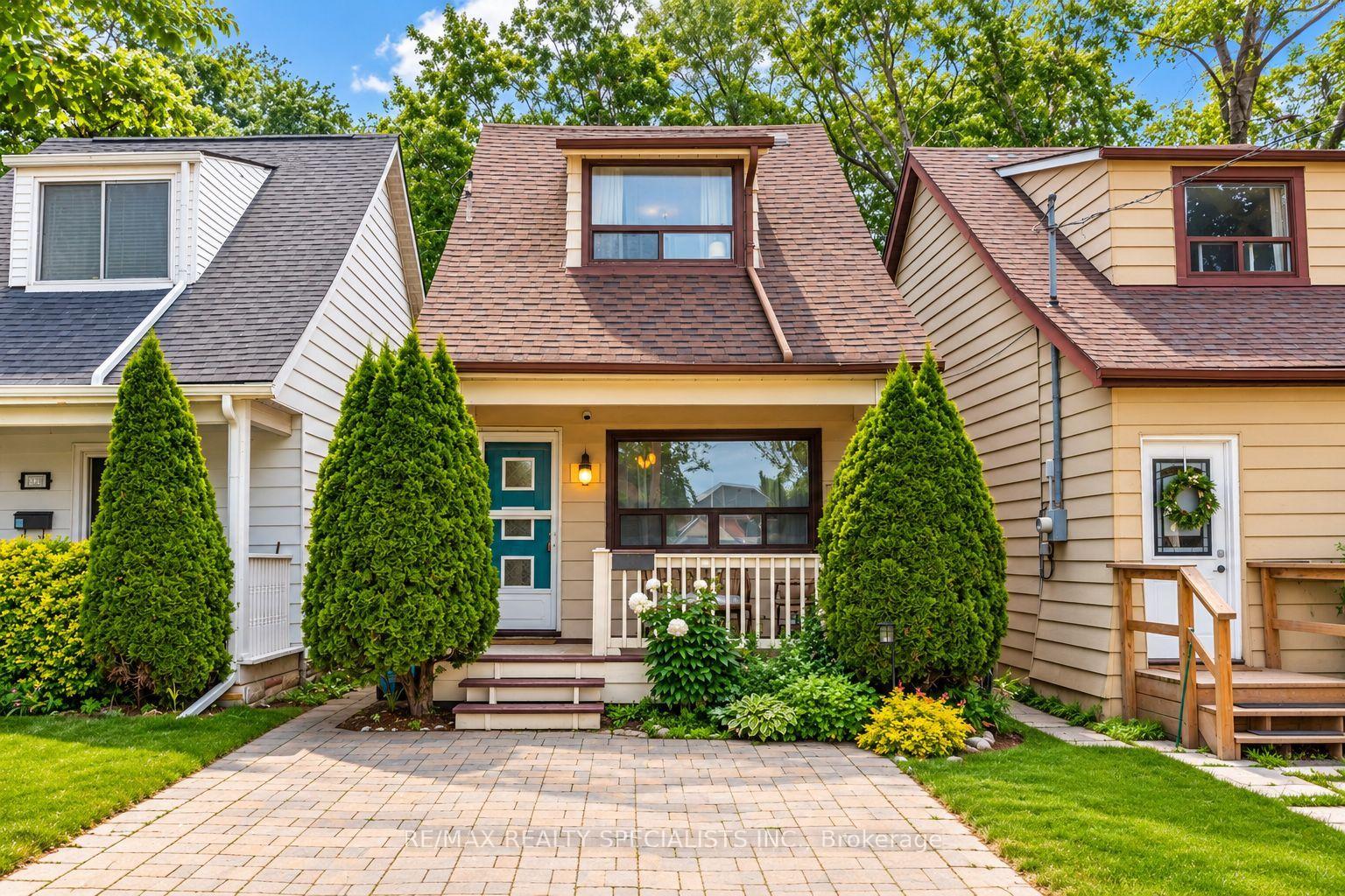 53 Harold Street, Toronto, On M8z 3r5