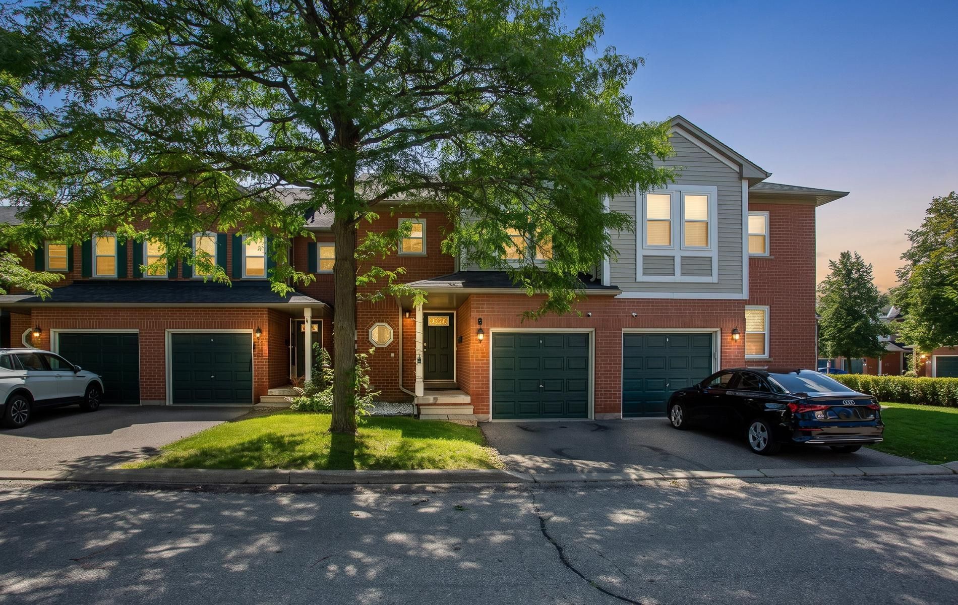 5659 Glen Erin Drive 40, Mississauga, On L5m 5p2