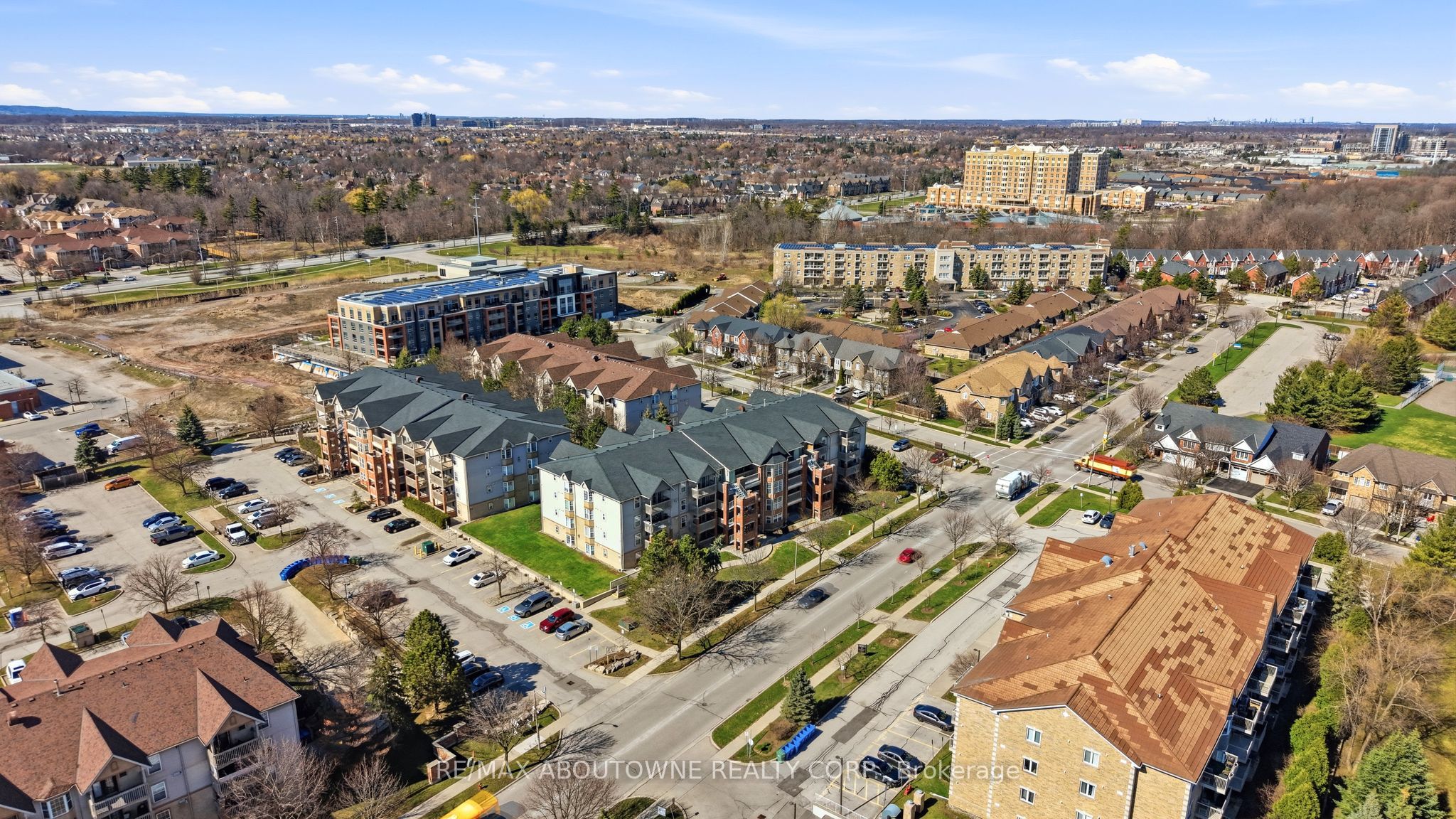 4015 Kilmer Drive 111, Burlington, On L7m 4m4