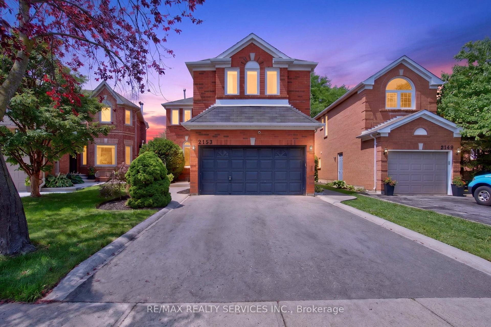 2153 Oak Bliss Crescent, Oakville, On L6m 3k2