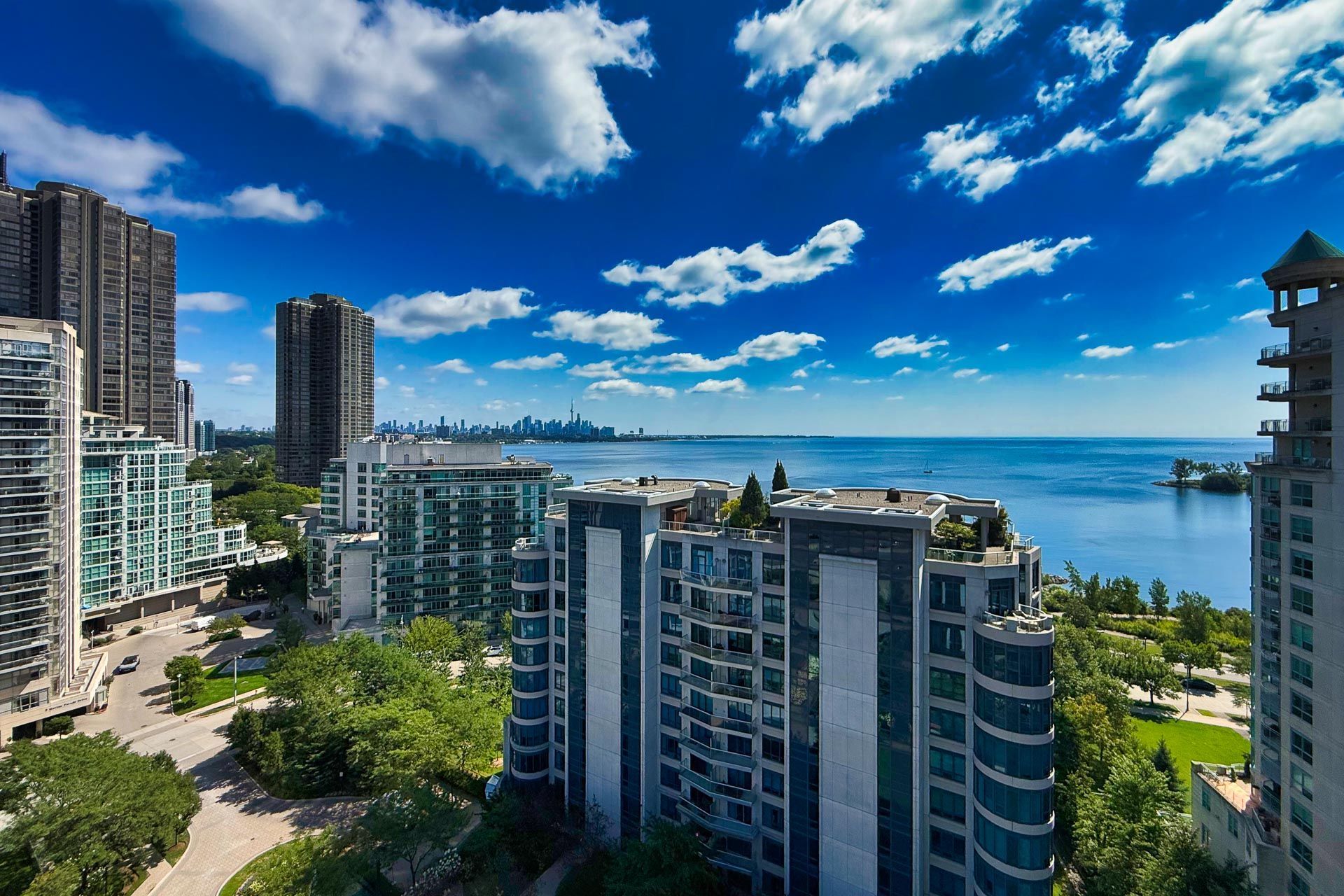 2087 Lake Shore Boulevard W 1504, Toronto, On M8v 4g3