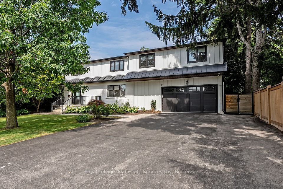 59 Fairwood Place E, Burlington, On L7t 2b7