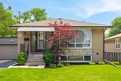 41 Bradstock Road, Toronto, On M9m 1m9