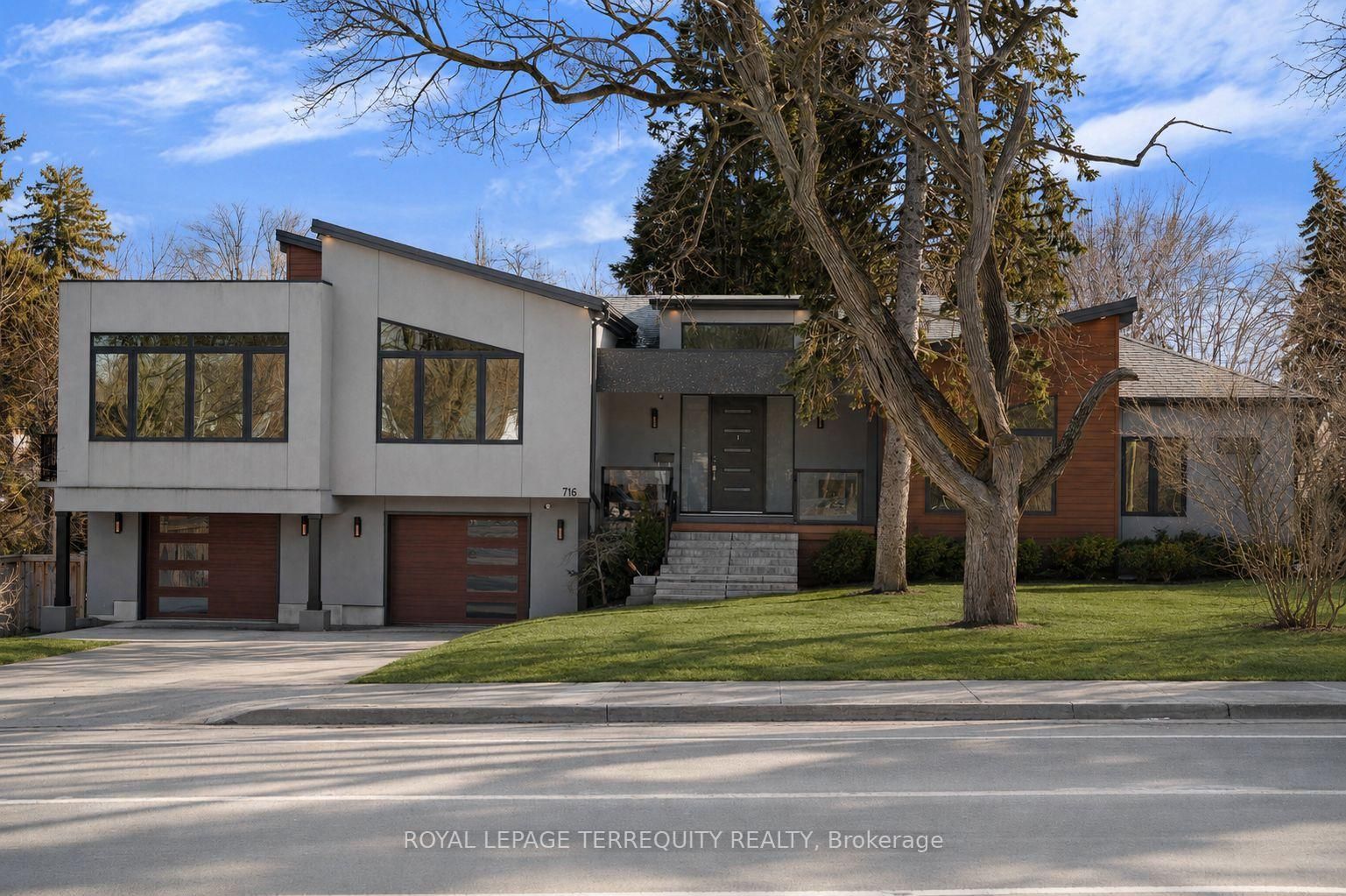 716 North Shore Boulevard E, Burlington, On L7t 1x6