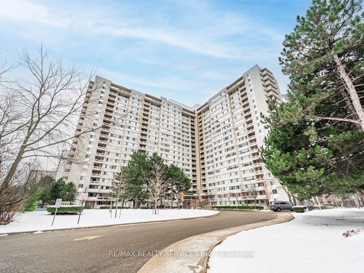 3590 Kaneff Crescent 1108, Mississauga, On L5a 3x3
