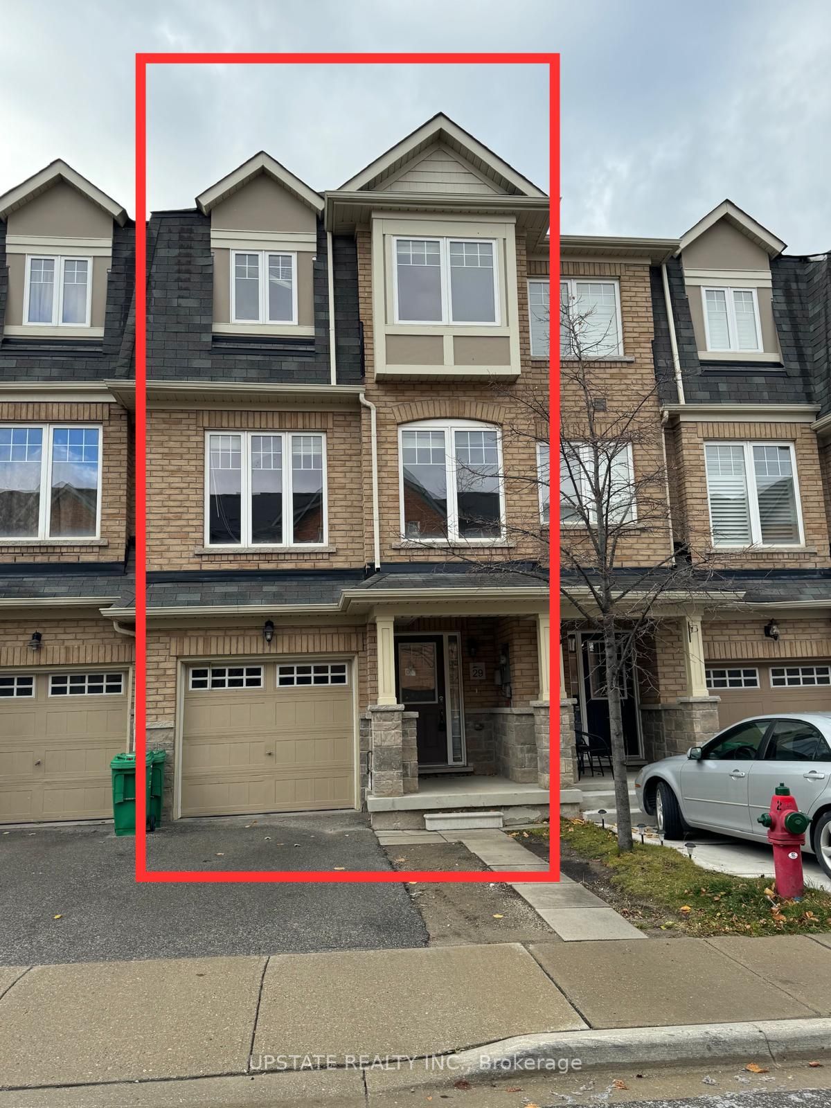 29 Magdalene Crescent, Brampton, On L6z 0g8