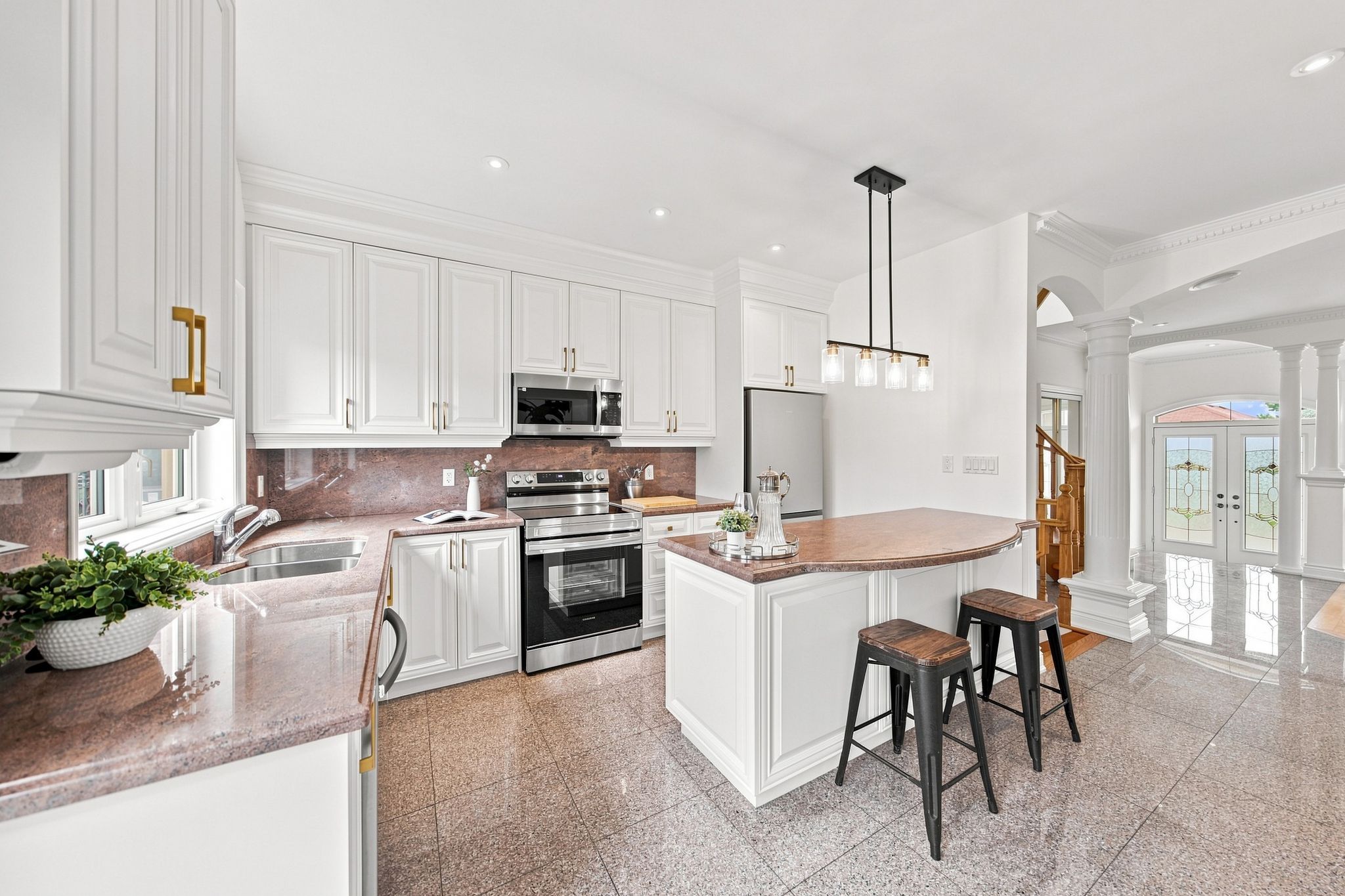 1006 Briar Hill Avenue, Toronto, On M6b 1m3