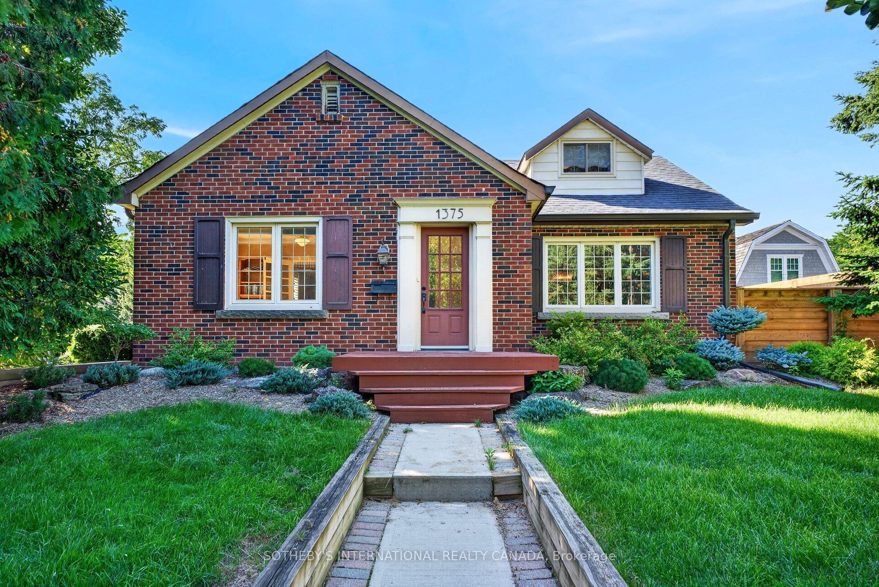 1375 Caroline Street, Burlington, On L7s 1h5