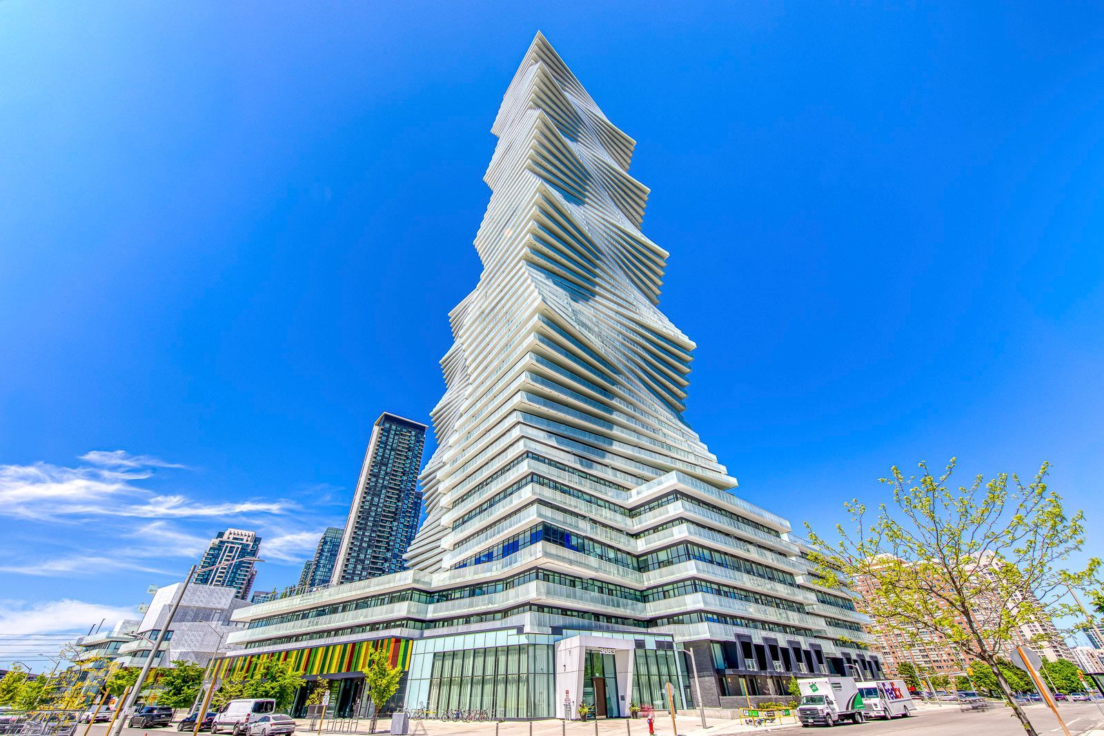3883 Quartz Road 6015, Mississauga, On L5b 0m4