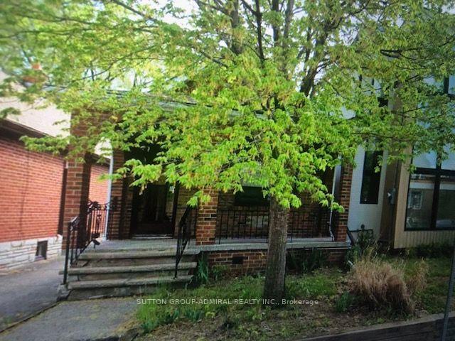 703 Willard Avenue, Toronto, On M6s 3s7