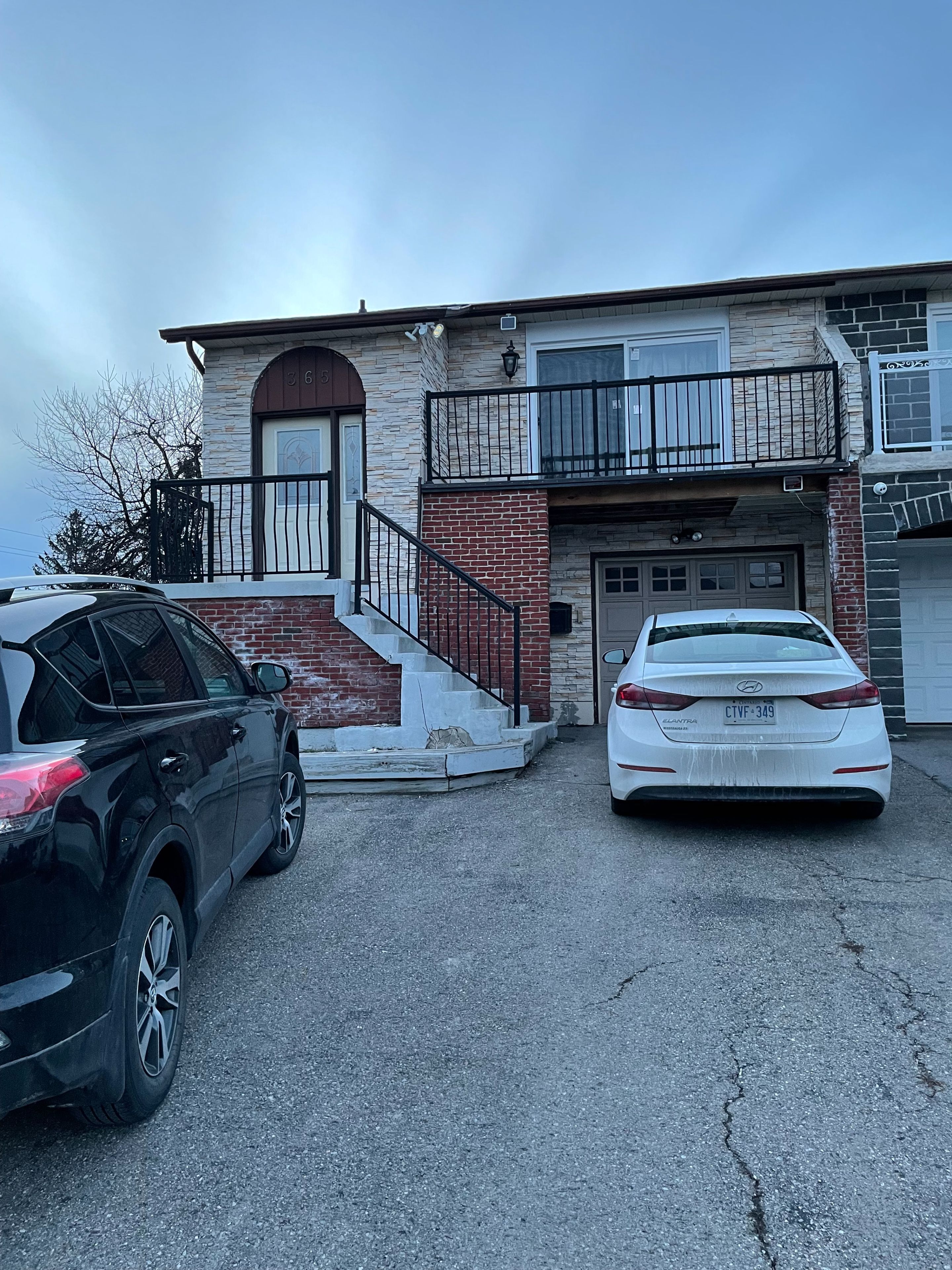 365 Hansen Road N Upper, Brampton, On L6v 3t5