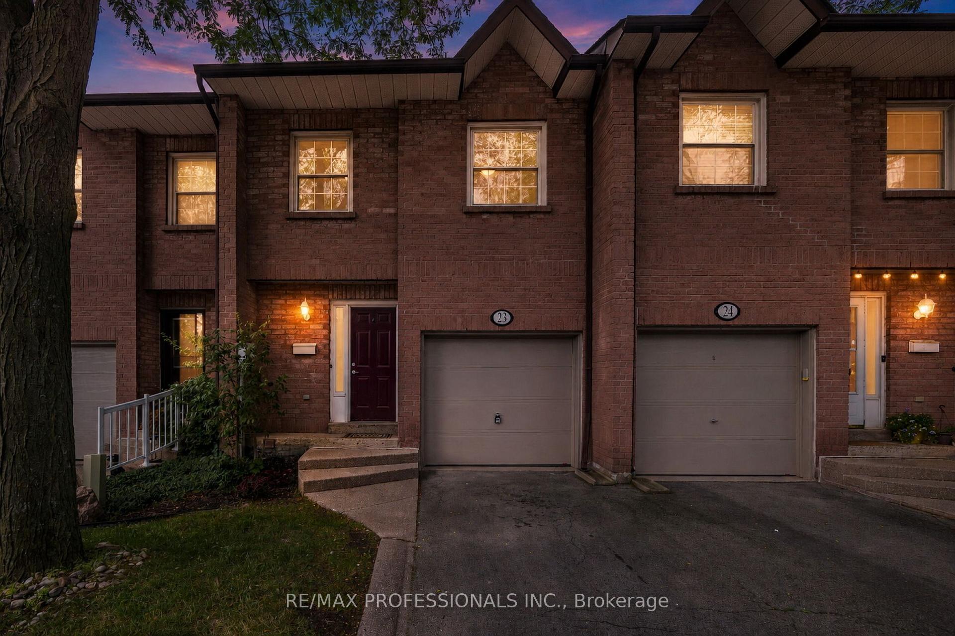 2004 Glenada Crescent 23, Oakville, On L6h 5p5