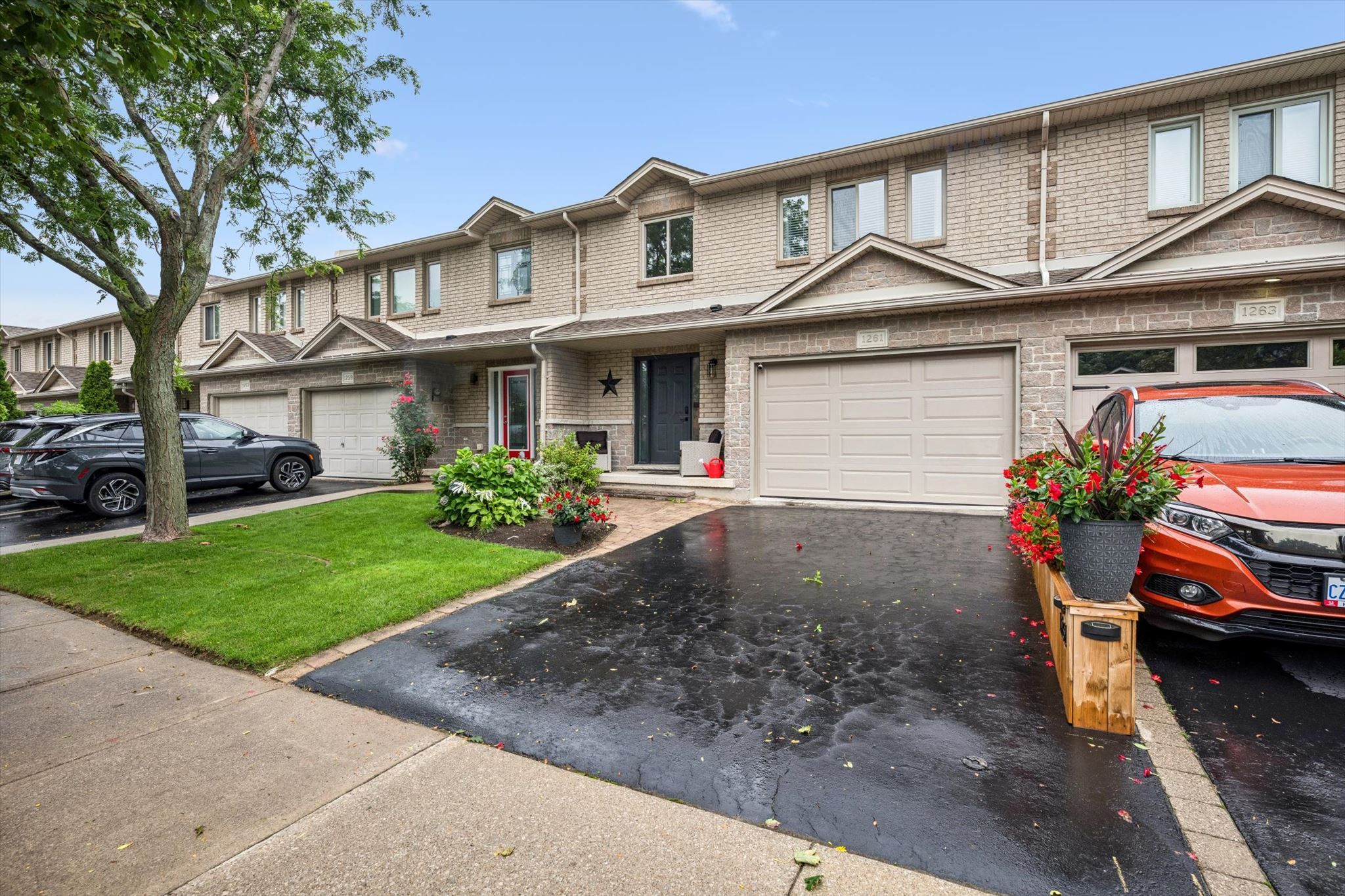 1261 Stephenson Drive, Burlington, On L7s 2b3