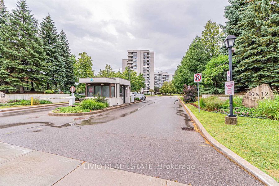 10 Laurelcrest Street 310, Brampton, On L6s 5y3