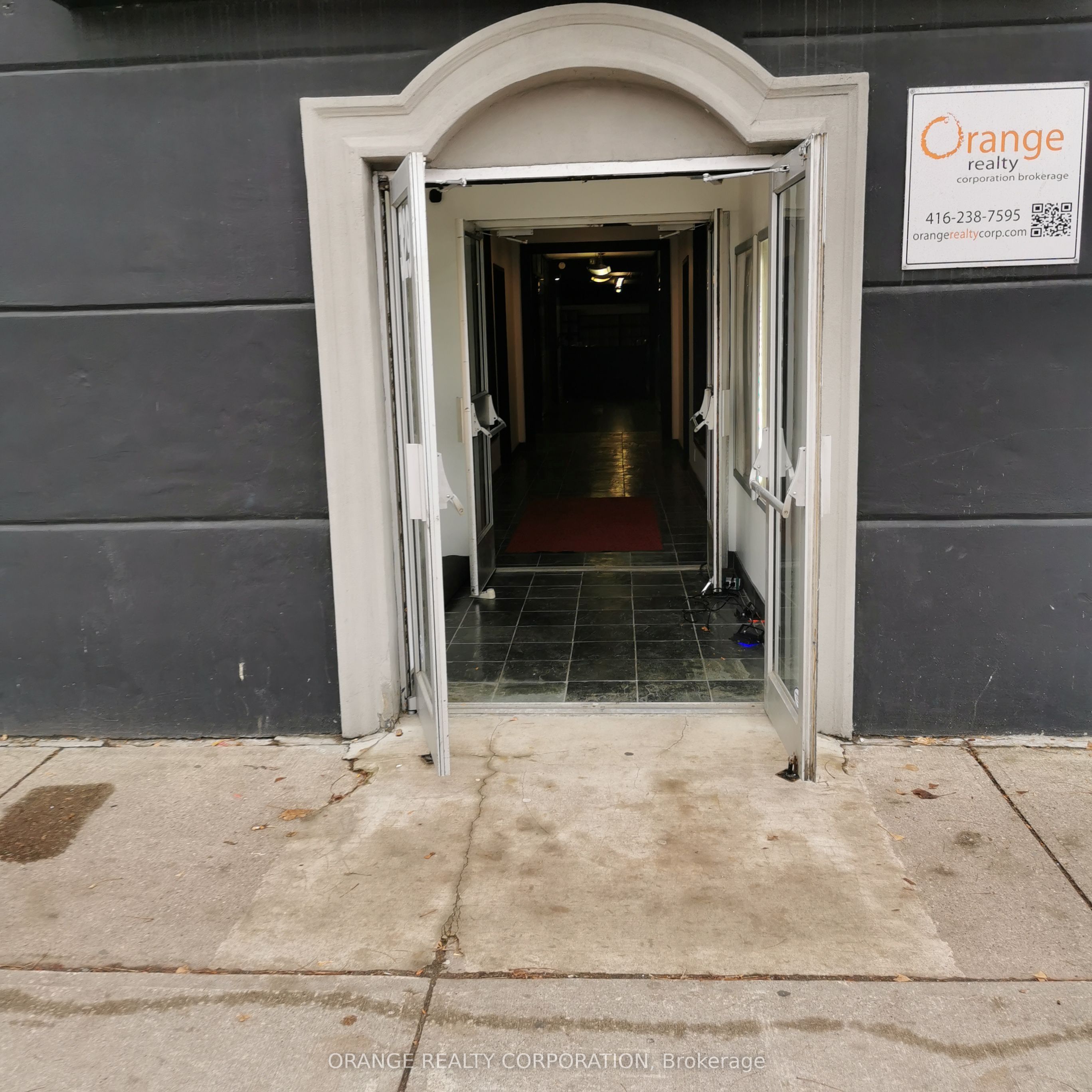 3299 Lake Shore Boulevard W 104, Toronto, On M8w 1m8