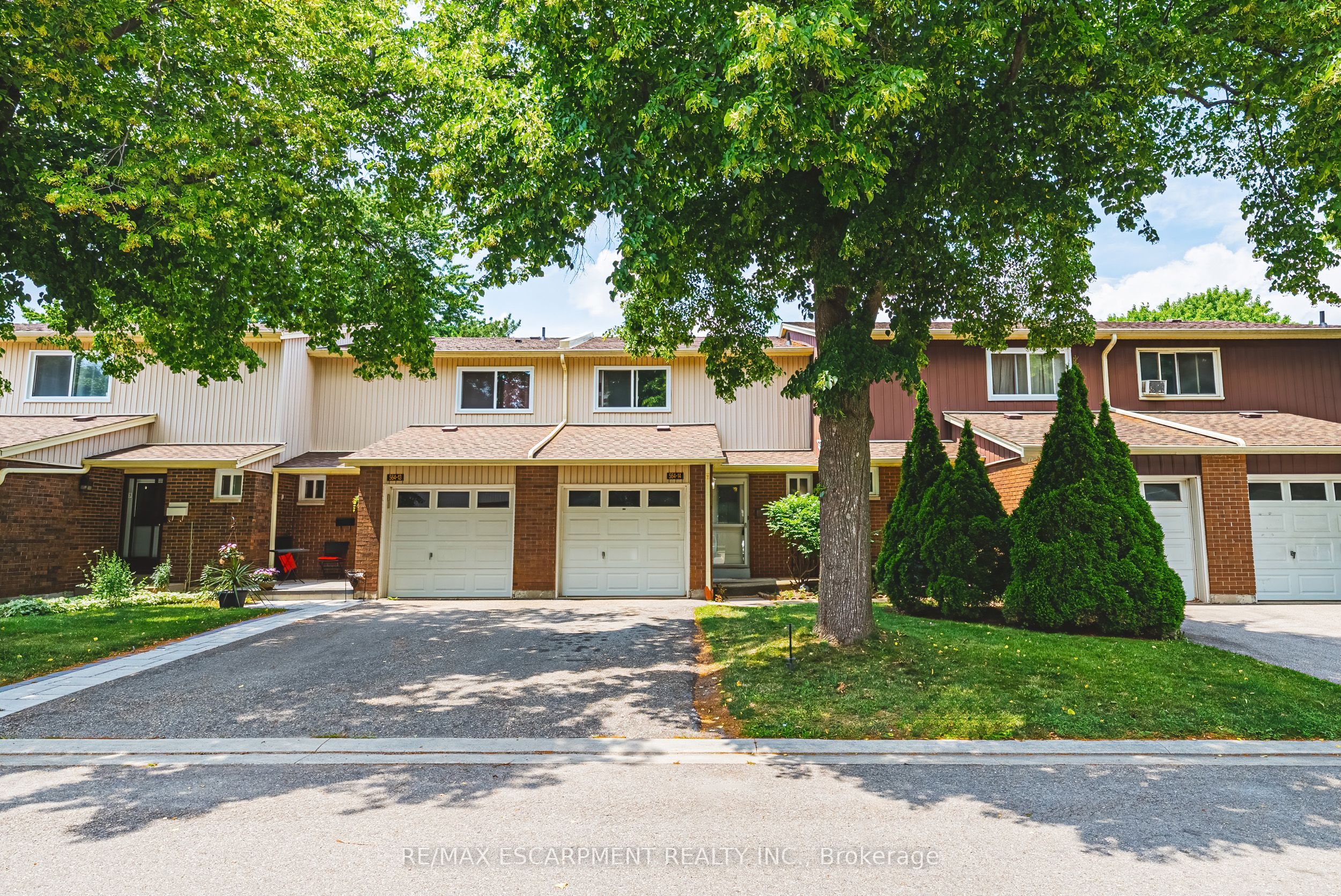564 Sheraton Road 14, Burlington, On L7l 4b2