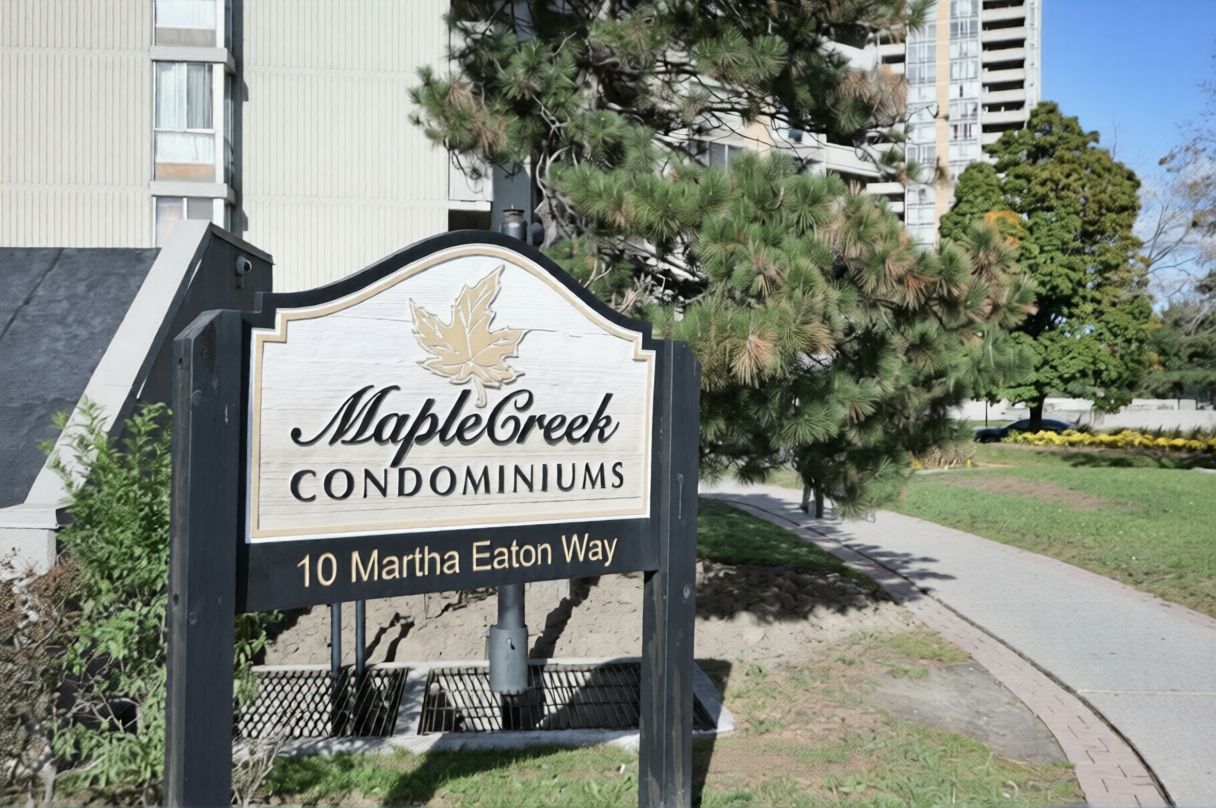10 Martha Eaton Way S 2107, Toronto, On M6m 5b3
