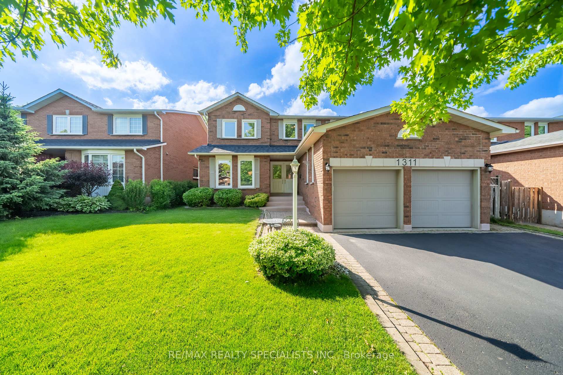 1311 Greenridge Circle, Oakville, On L6m 2j8