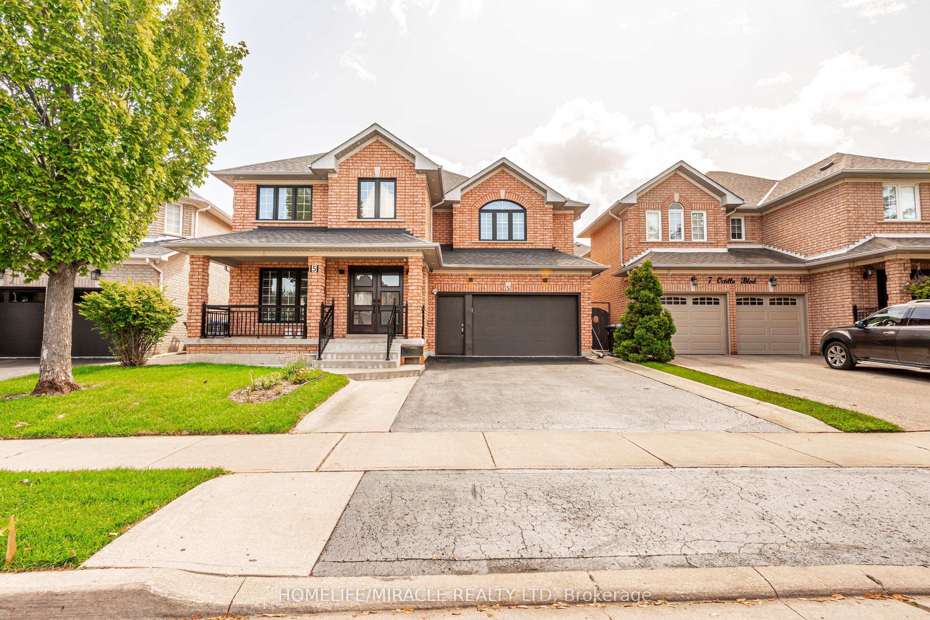 5 Octillo Boulevard, Brampton, On L6r 2p7