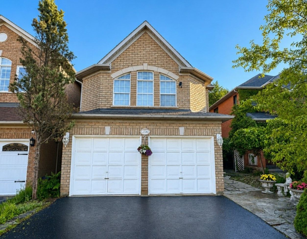 2326 Yorktown Circle, Mississauga, On L5m 5y2