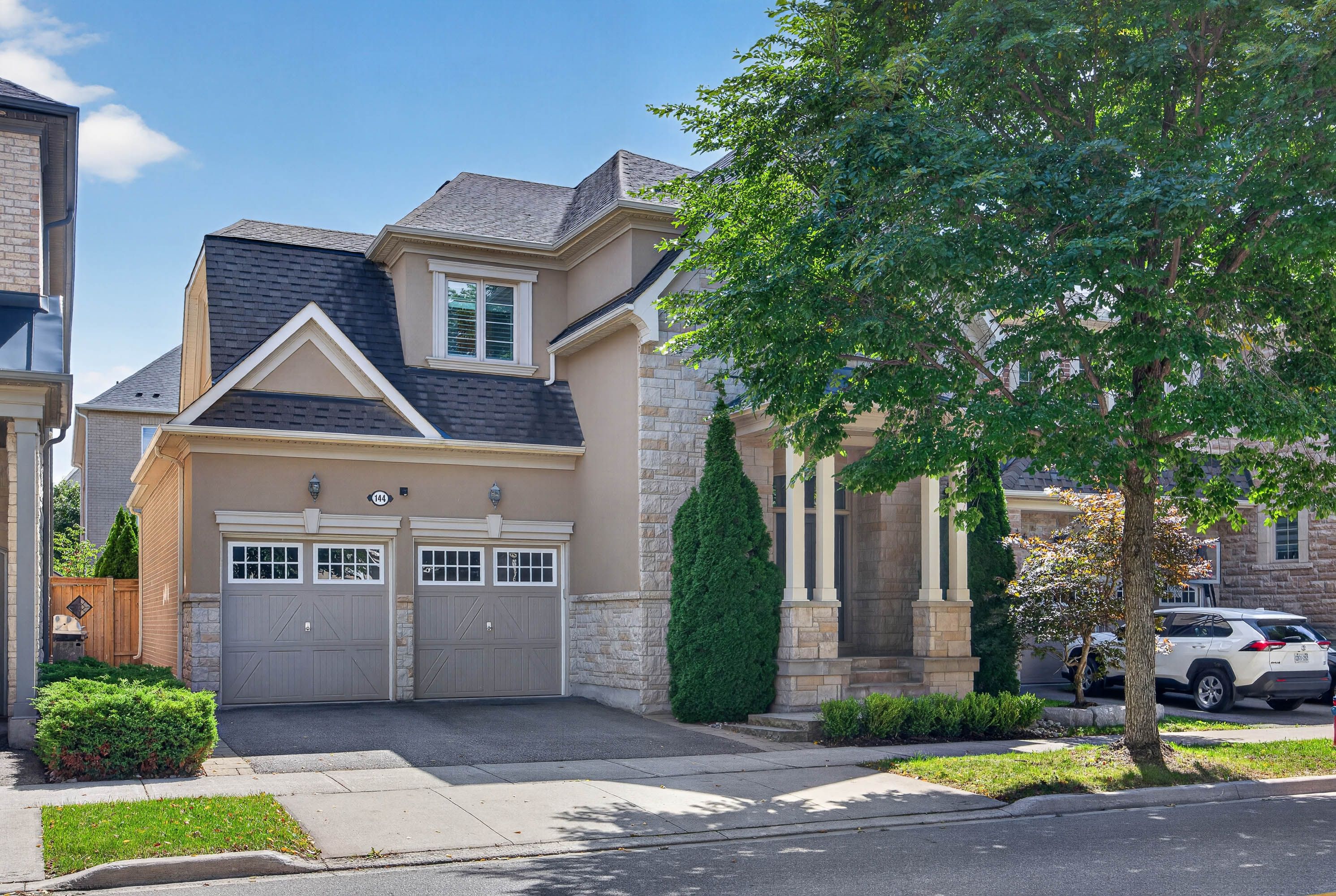 144 North Park Boulevard, Oakville, On L6m 0w6