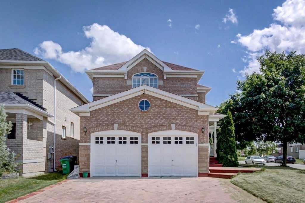 45 Whitewash Way Upper, Brampton, On L6x 4v4