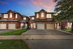 20 San Gabriele Place, Toronto, On M9l 3a4