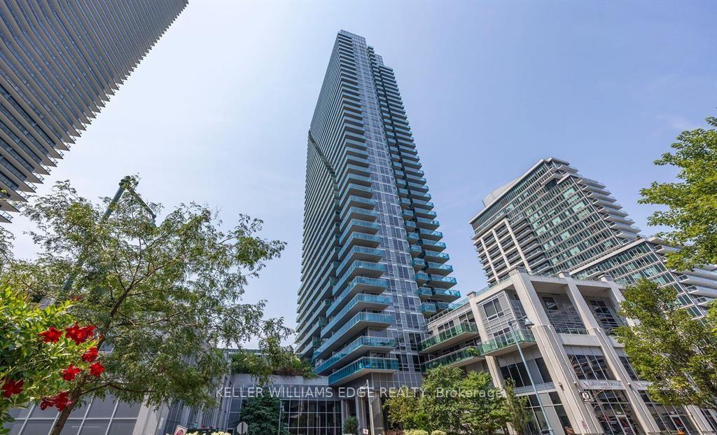 16 Brookers Lane 2602, Toronto, On M8v 0a5