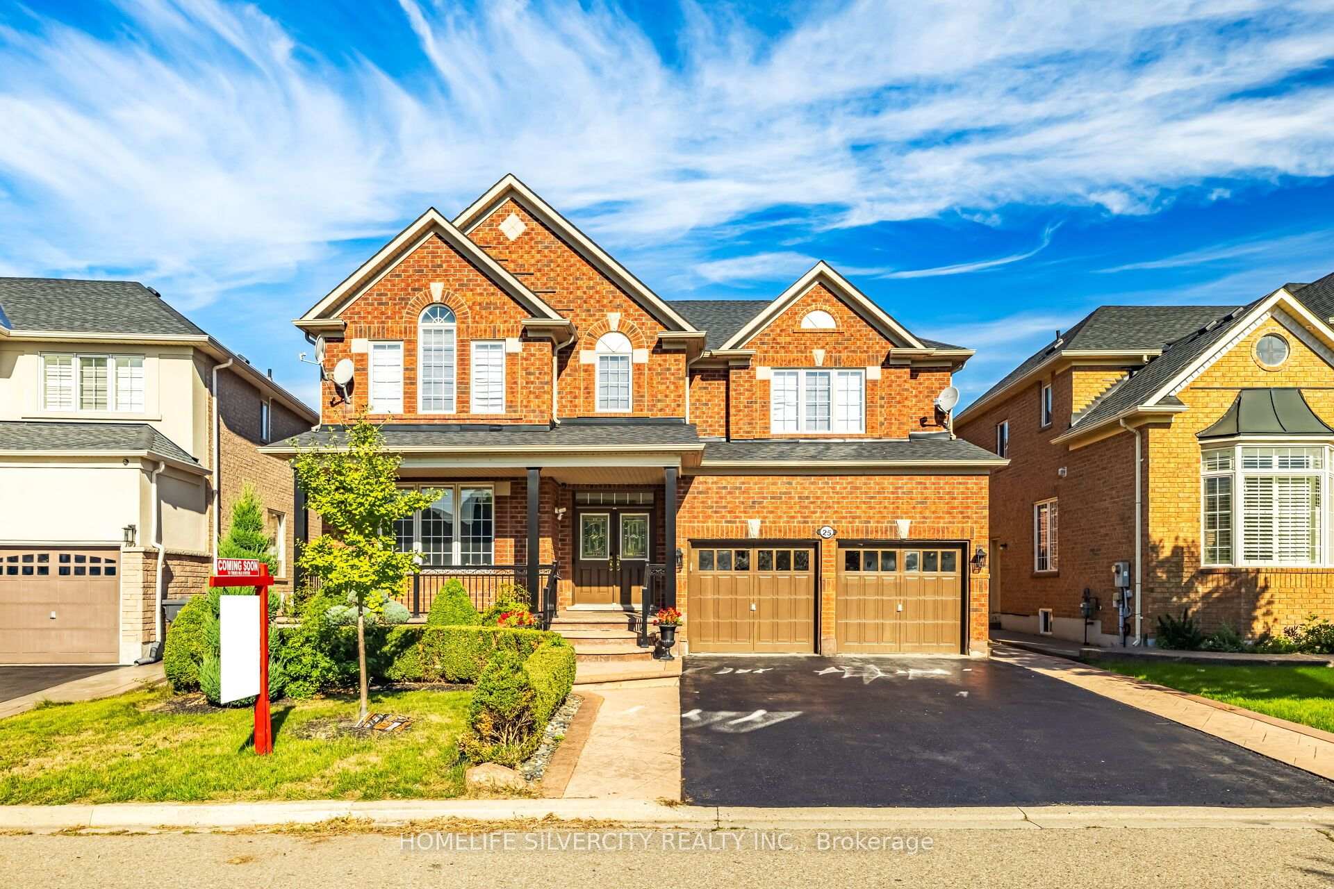 25 Van Hoof Crescent, Brampton, On L6p 1s7