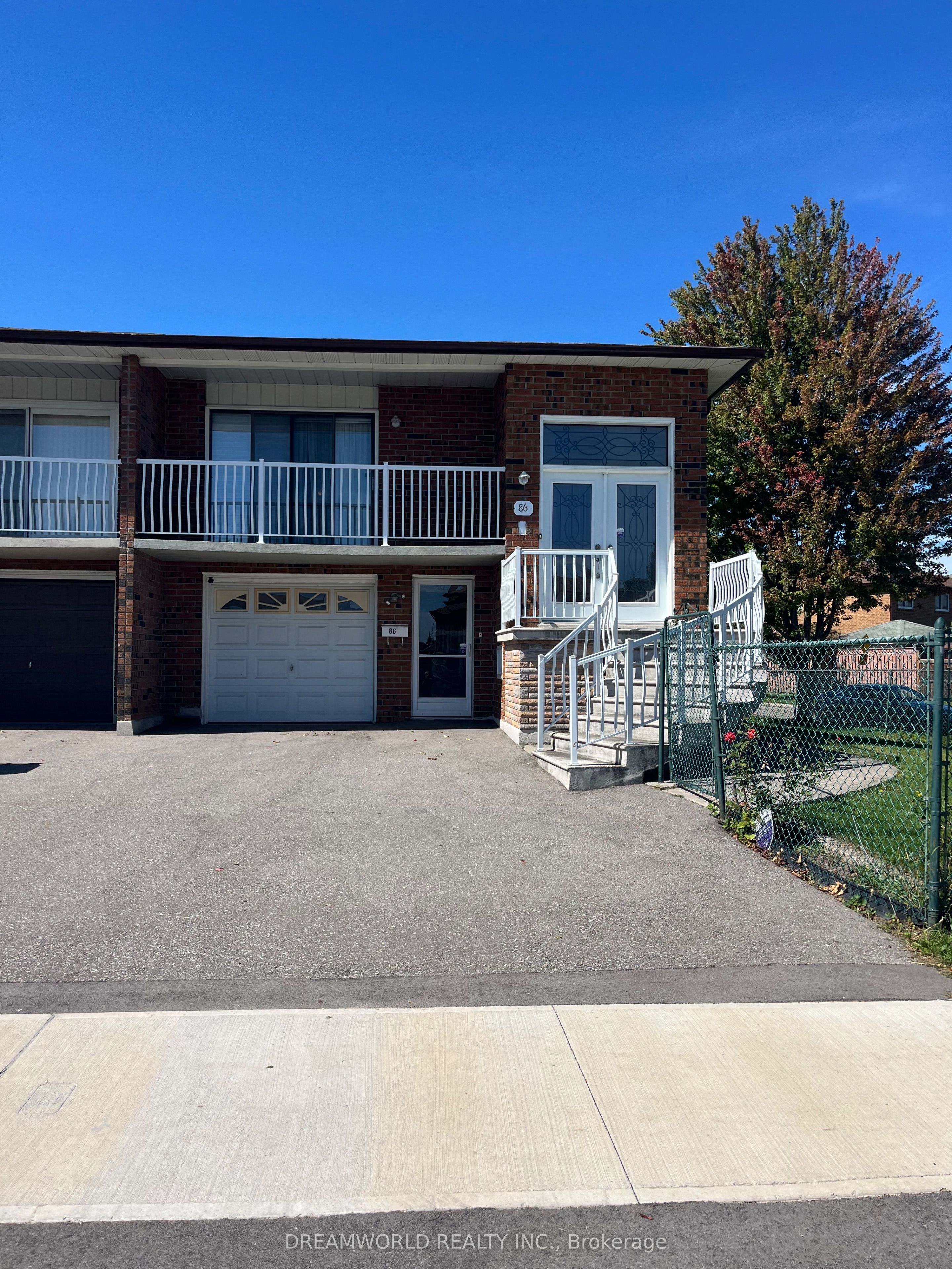 86 Arleta Avenue, Toronto, On M3l 2e7