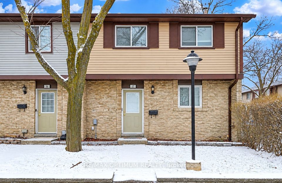 45 Hansen Road N 17, Brampton, On L6v 3c5