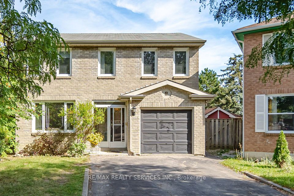 12 Ladin Drive, Brampton, On L6s 3v5