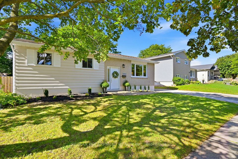 2120 Cavendish Drive, Burlington, On L7p 1z3