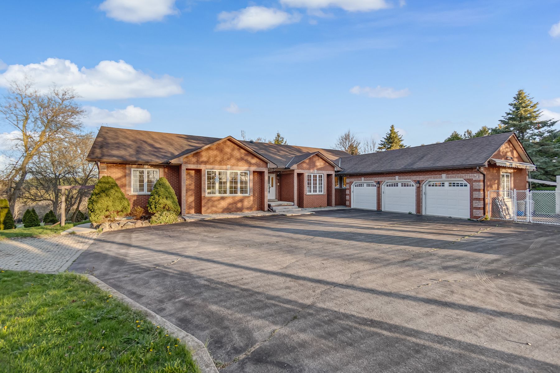 3100 30 Side Road, Milton, On N0b 2k0