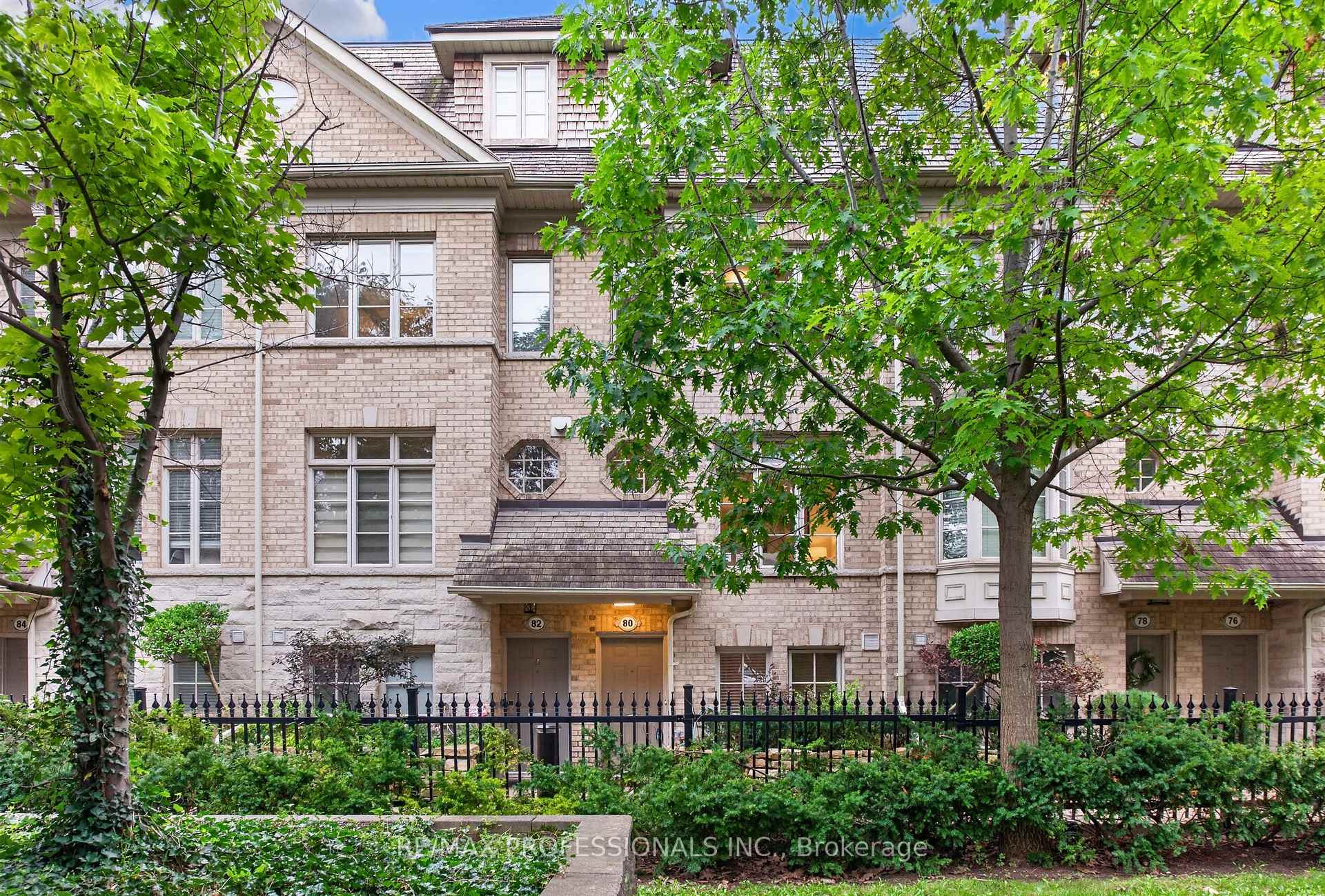 80 Furrow Lane, Toronto, On M8z 0a3