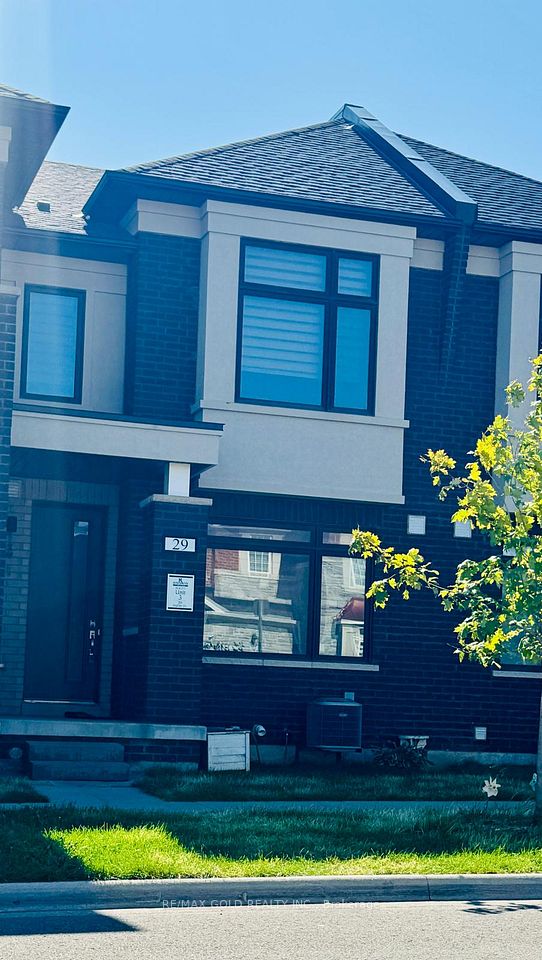 29 Nightjar Drive, Brampton, On L7a 5a1