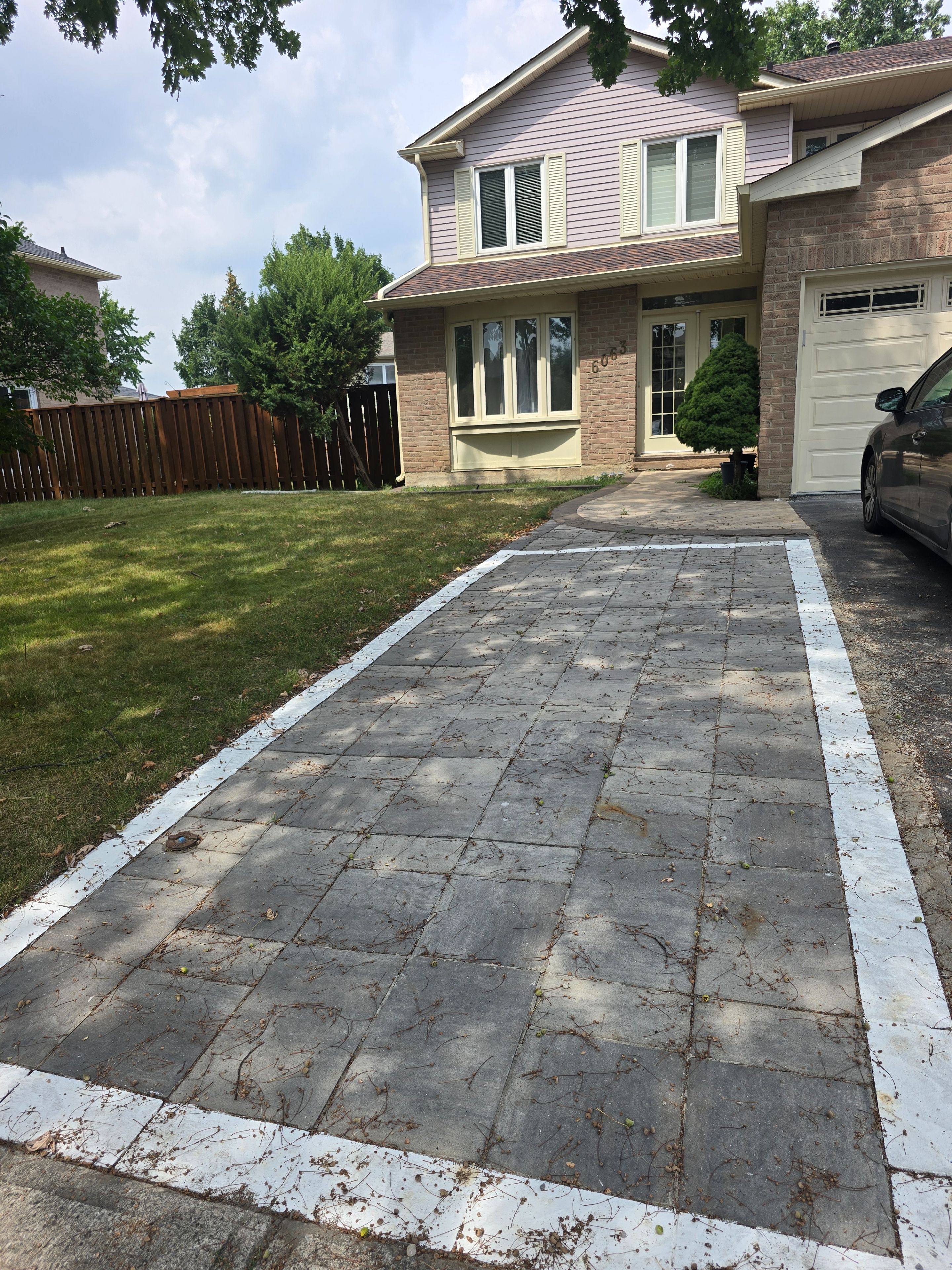6063 Farmstead Lane, Mississauga, On L5n 2y9