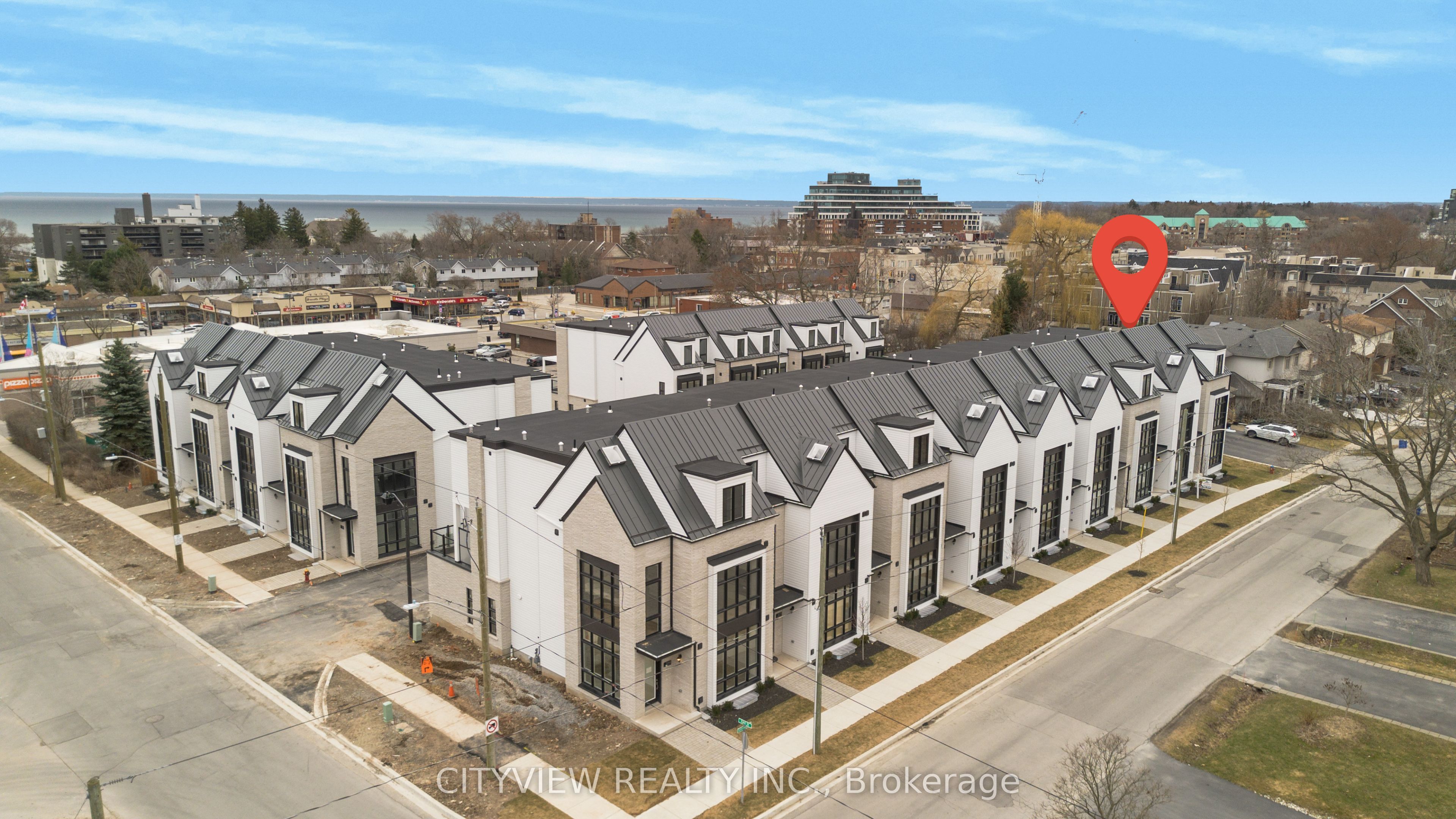 2284 Sovereign Street, Oakville, On L6l 1l6