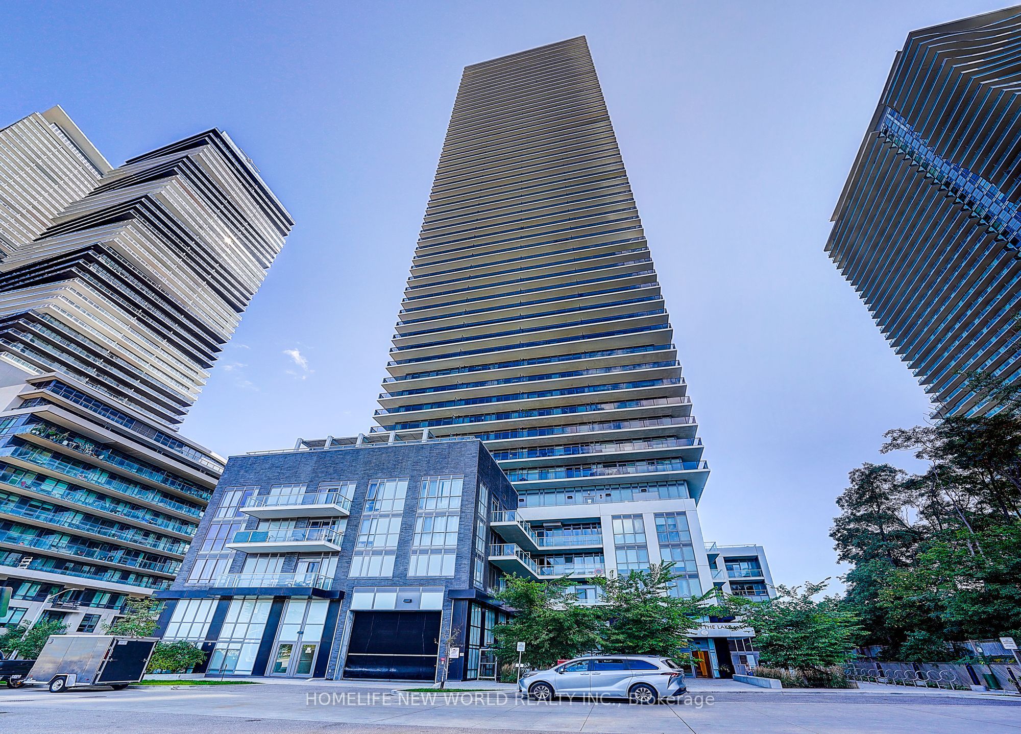 70 Annie Craig Drive 5204, Toronto, On M8v 0c4
