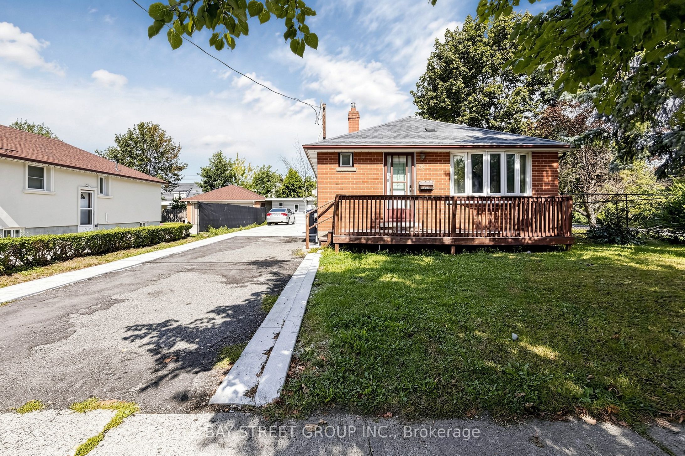 26 Sunset Boulevard, Brampton, On L6x 1w9