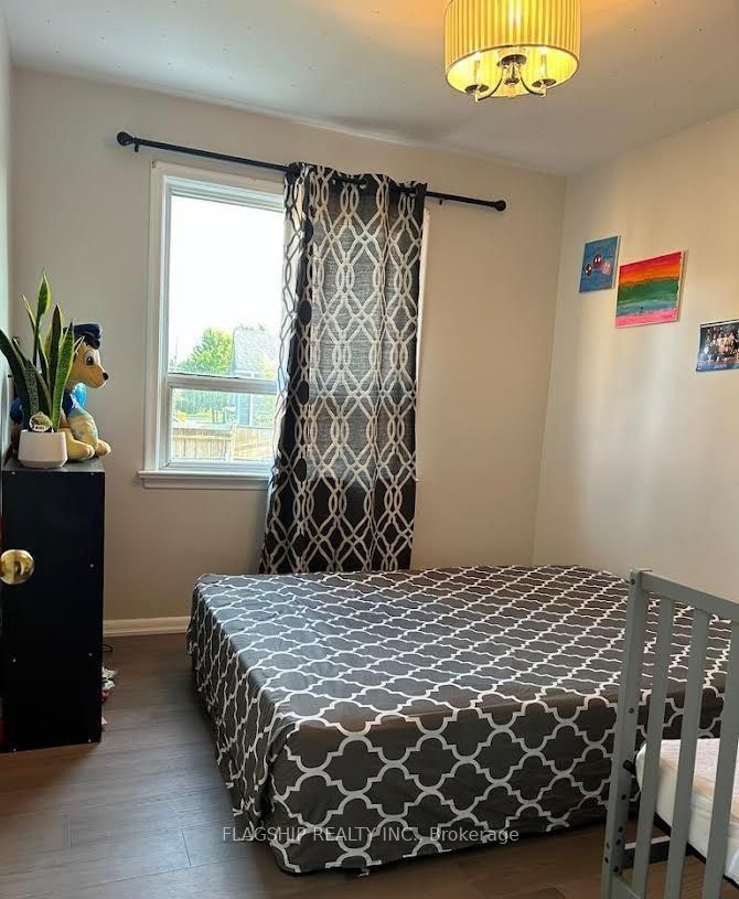 32 Norton Crescent, Halton Hills, On L7g 1n2