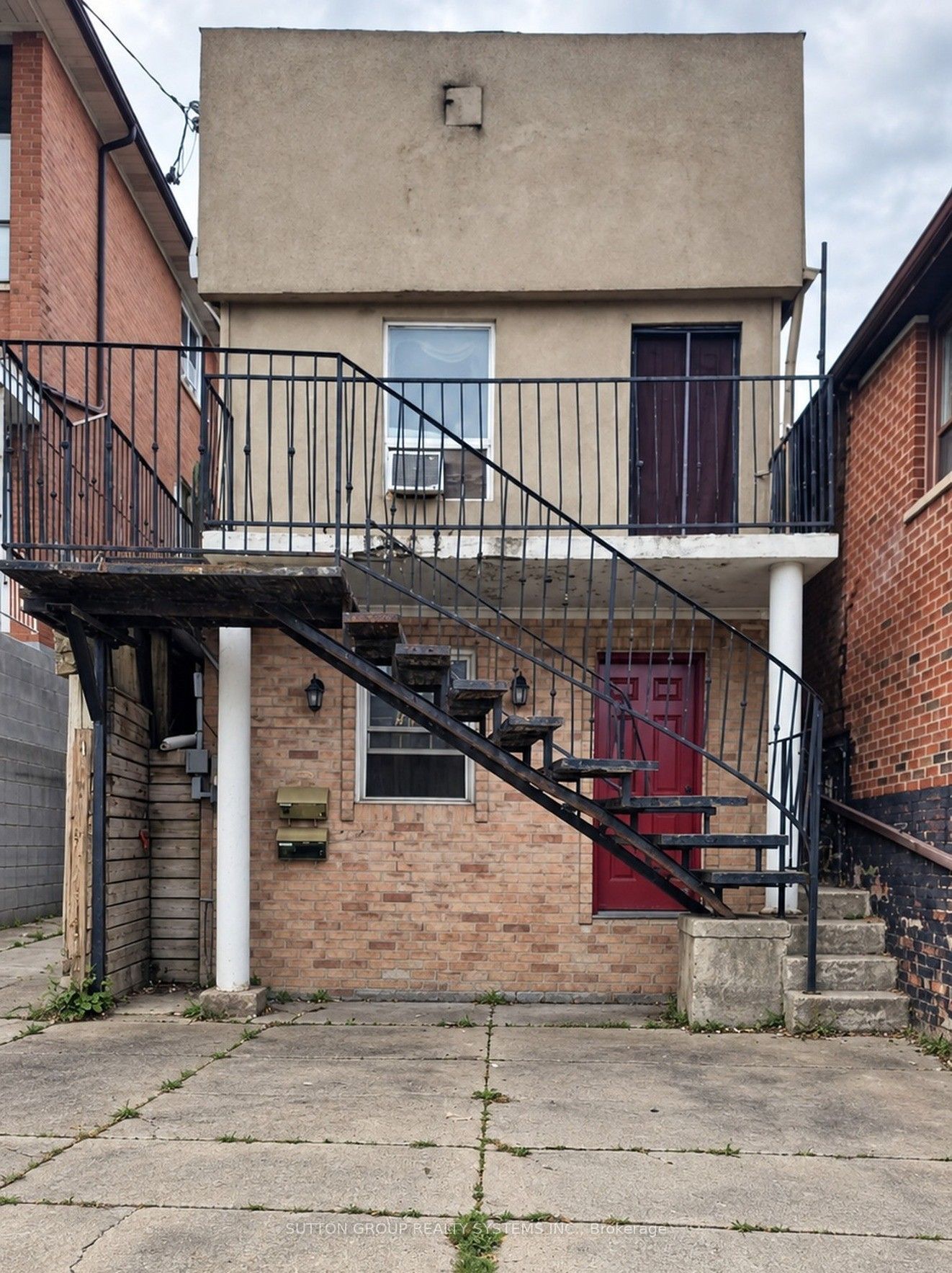 2094 Dufferin Street, Toronto, On M6e 3r7