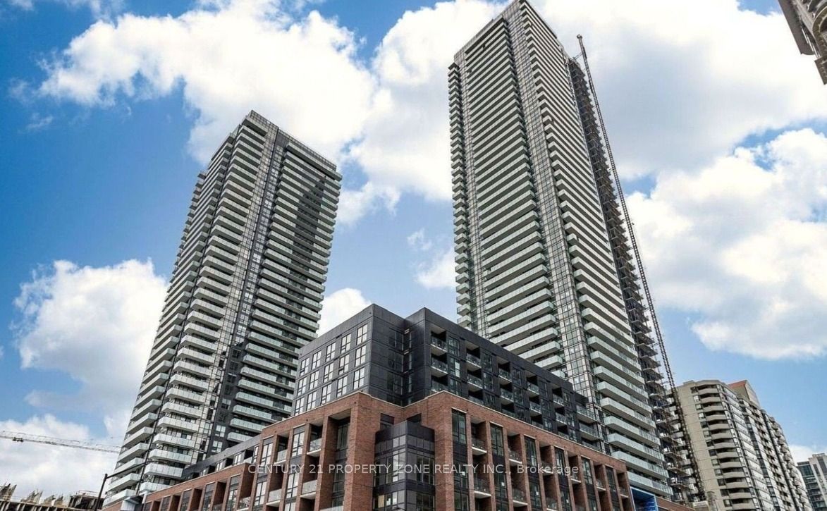 430 Square One Drive 3809, Mississauga, On L5b 0l6