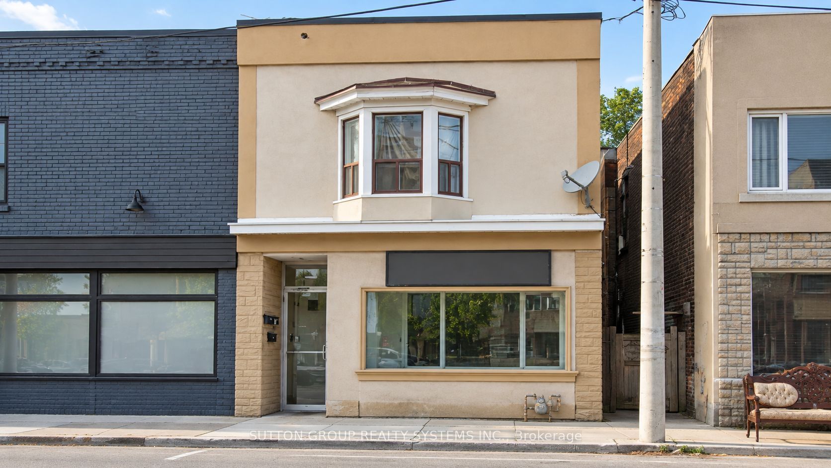 1986 Davenport Road Main Floor, Toronto, On M6n 1c4