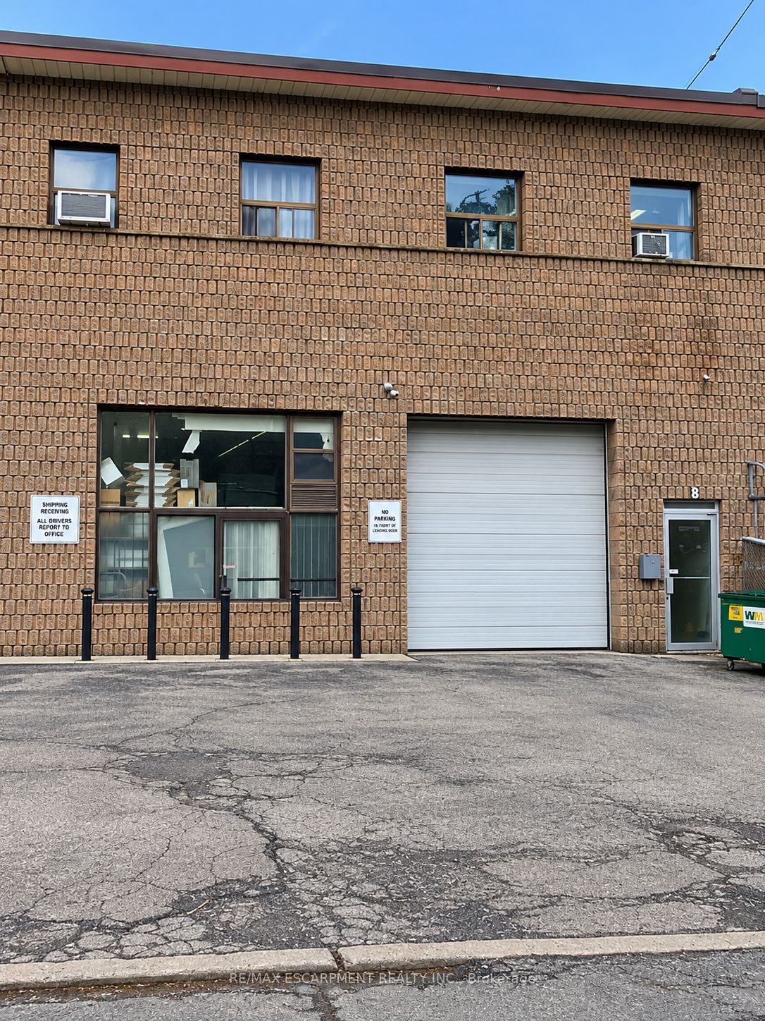8 Jenet Avenue, Toronto, On M6h 1r4