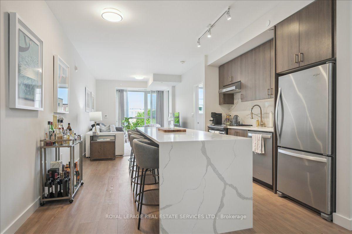168 Sabina Drive 211, Oakville, On L6h 0w5