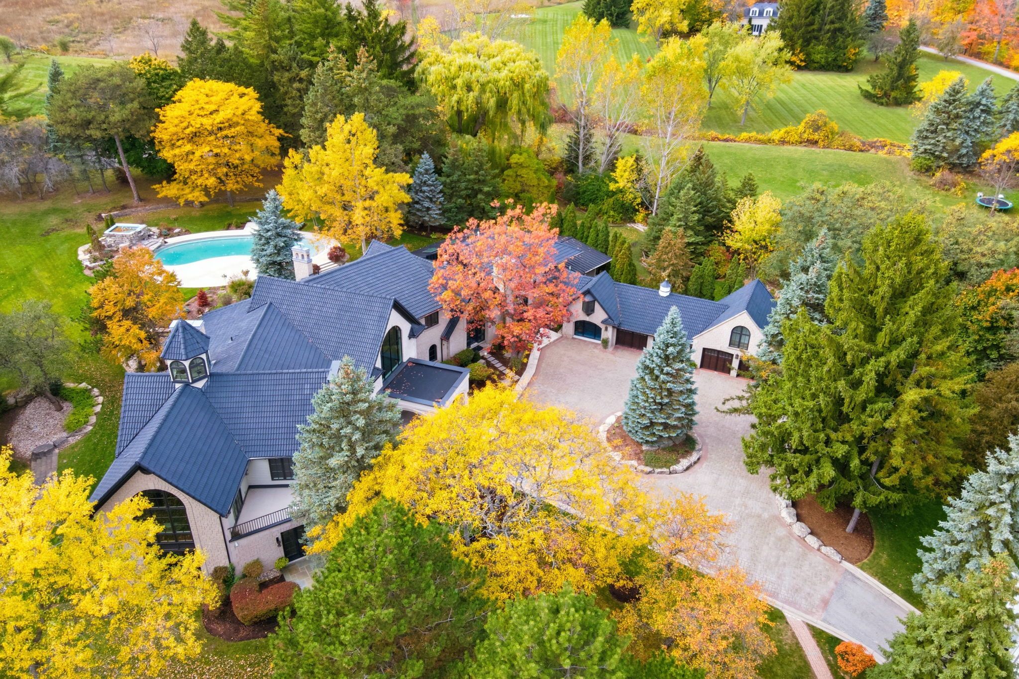 3320 Guelph Line, Burlington, On L7p 0s7