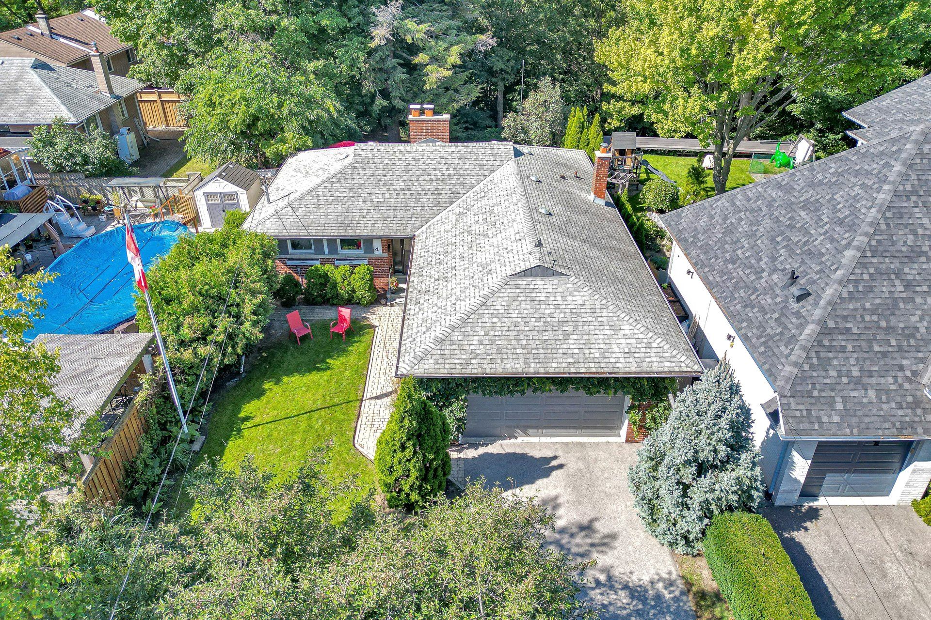 4 Ravenscrest Drive, Toronto, On M9b 5m7
