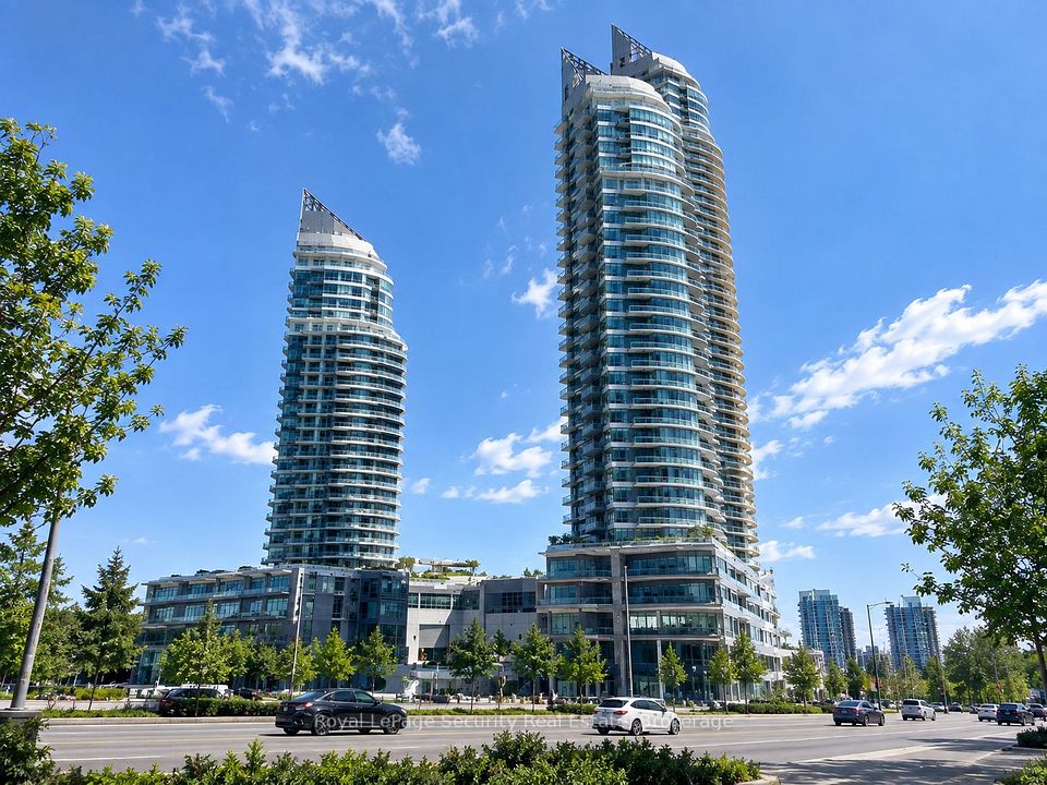 15 Legion Road 1403, Toronto, On M8v 0a9